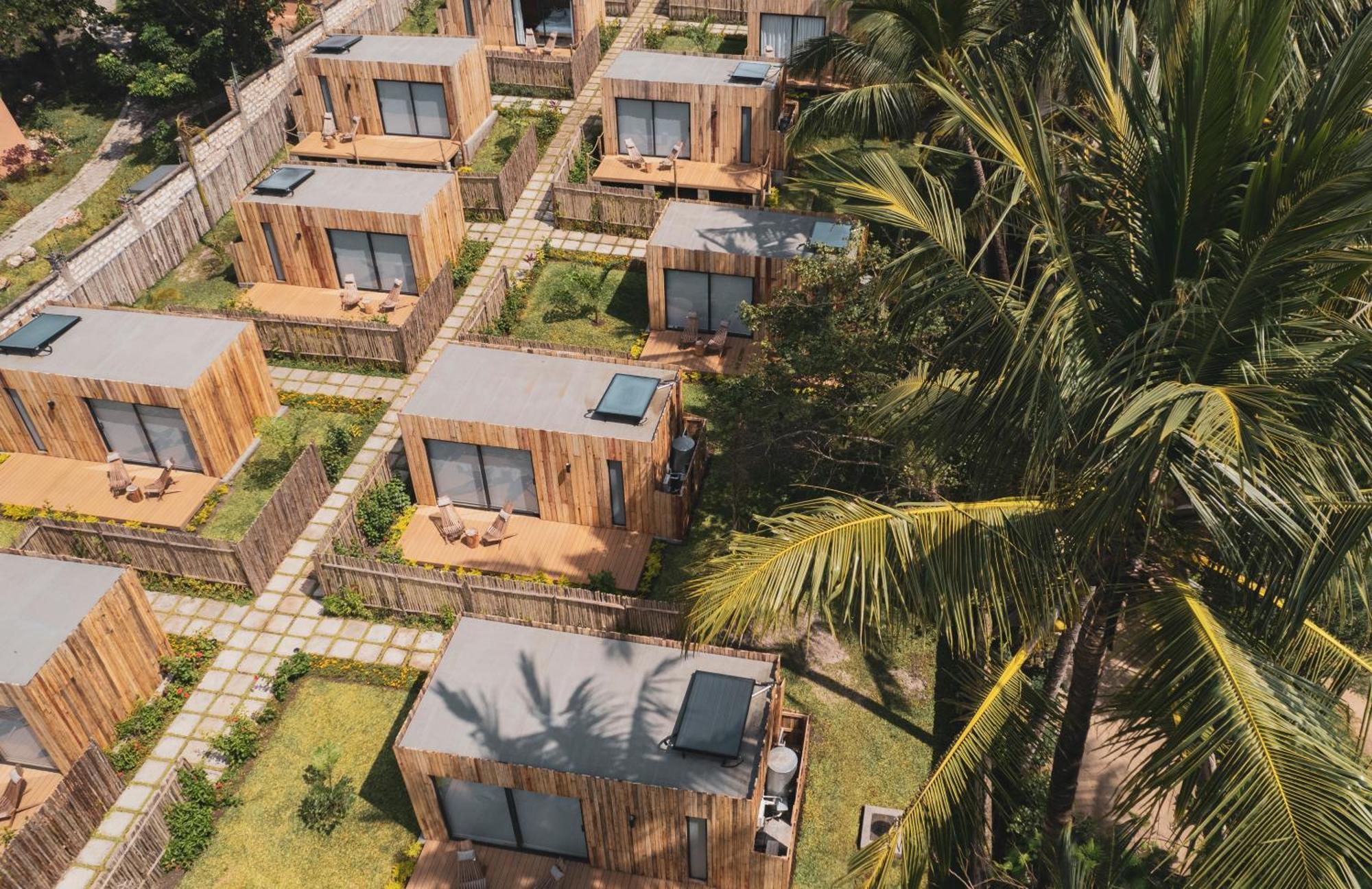 Lalagalu - Beachfront Ecocabins Playa de Diani Exterior foto